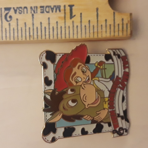 Bullseye and Jesse Toy Story Disney Trading Pin #51 2002 - Picture 2 of 4